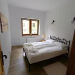 34 Nad Jeziorem Hotel