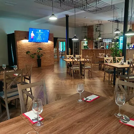 34 Nad Jeziorem מלון *