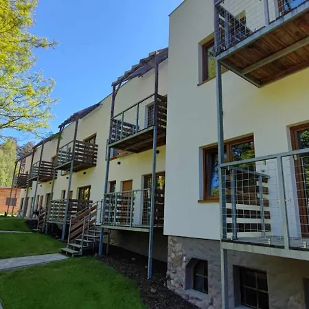 34 Nad Jeziorem מלון *