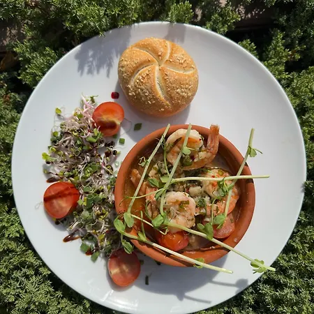 34 Nad Jeziorem מלון Dormowo