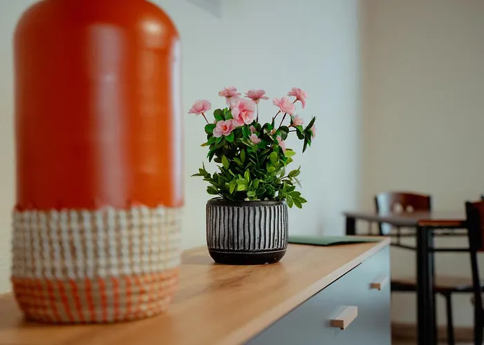 34 Nad Jeziorem Hotel *